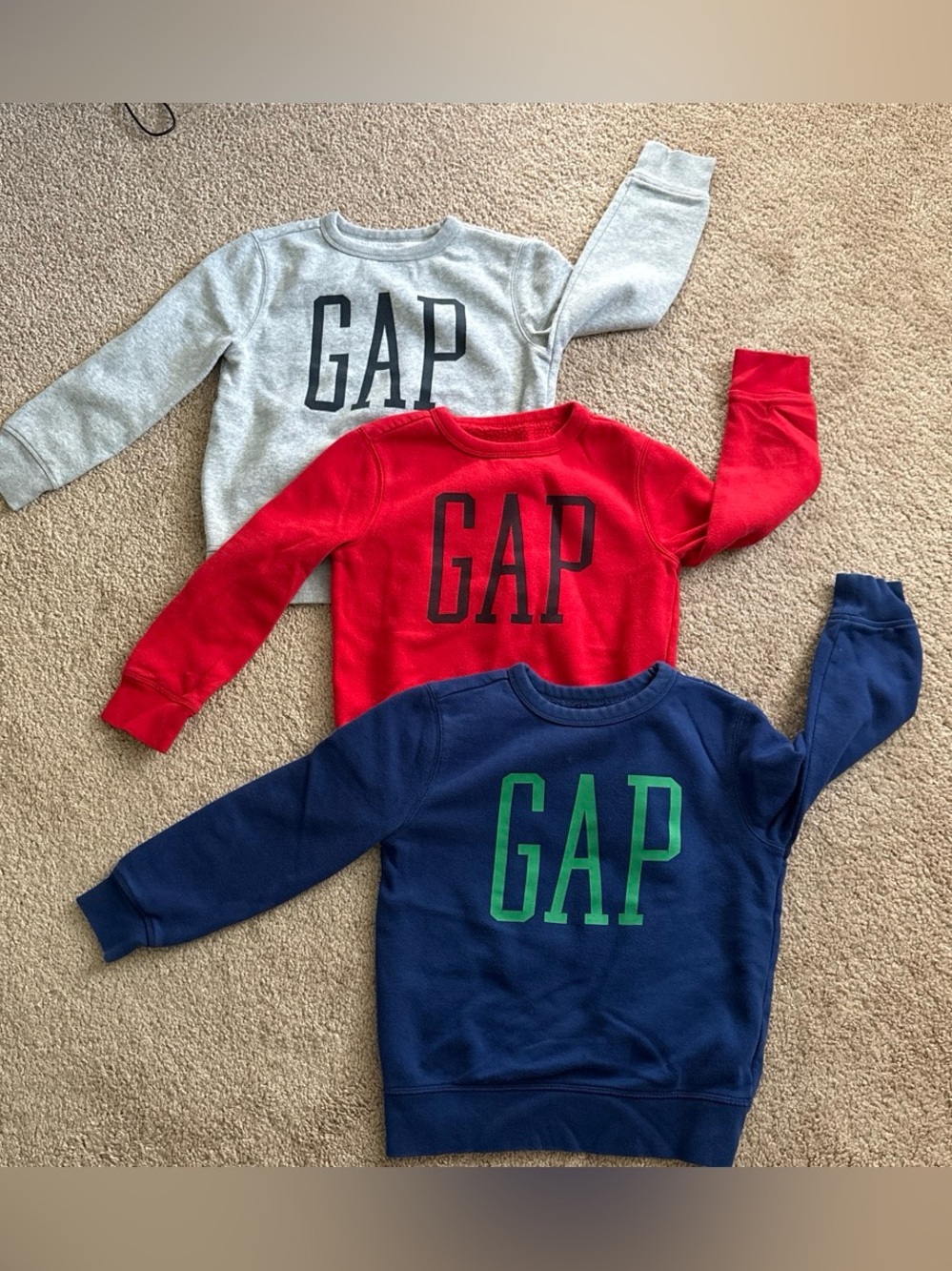 GAP sweatshirt size small bundle EIC